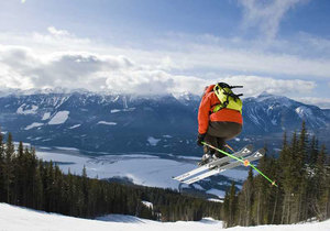 Ski- und Snowboardvermietung Revelstoke